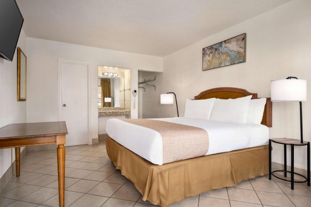 Travelodge by Wyndham Las Vegas Image 11